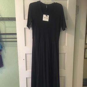 Agnes & Dora Austen Essential Dress
